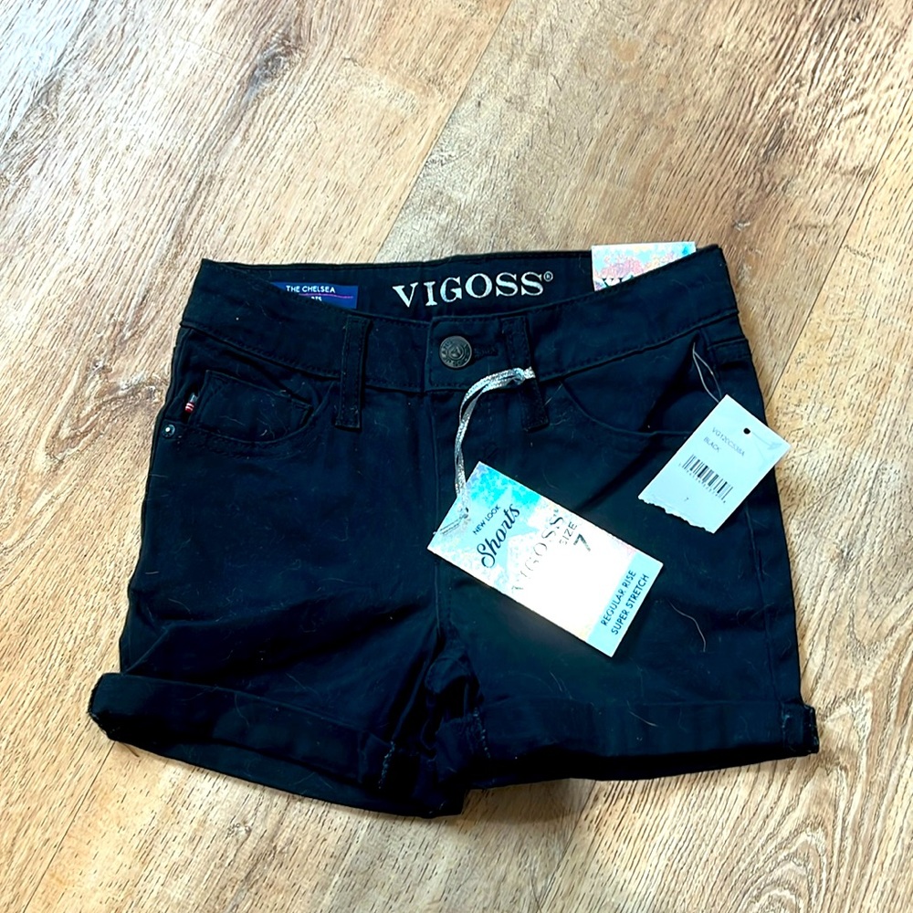 Vigoss girl size 7 black stretch shorts with zip fly five pocket ‘the Chelsea’